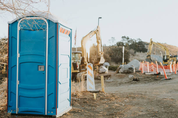 Best Portable bathroom rental  in Redding, CA